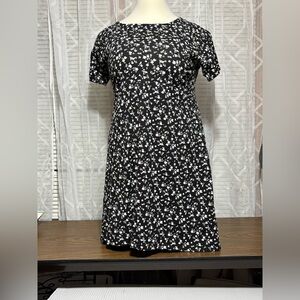 Ellos 18/20 short sleeve fit & flare dress Black w/white floral print38”L 21”p2p